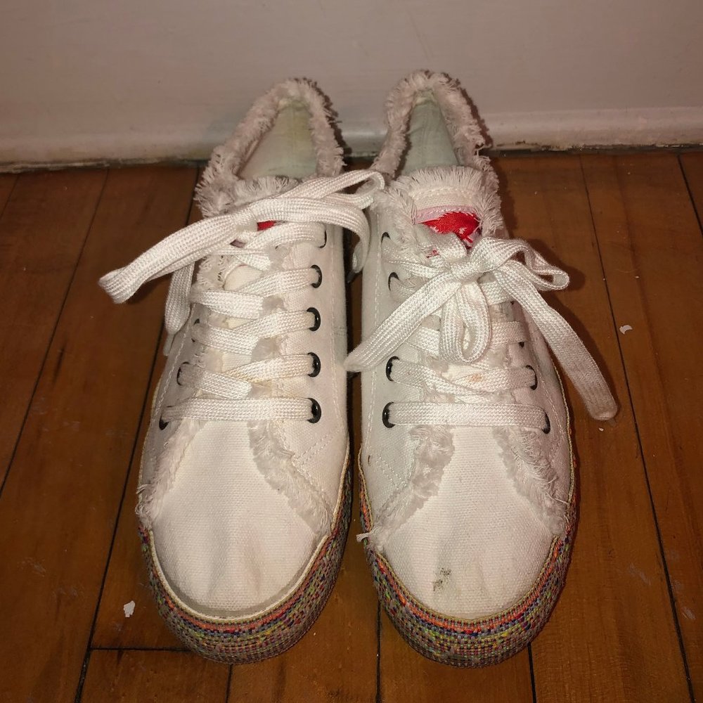 Rocketdog White Sneakers with Multi-color Sole